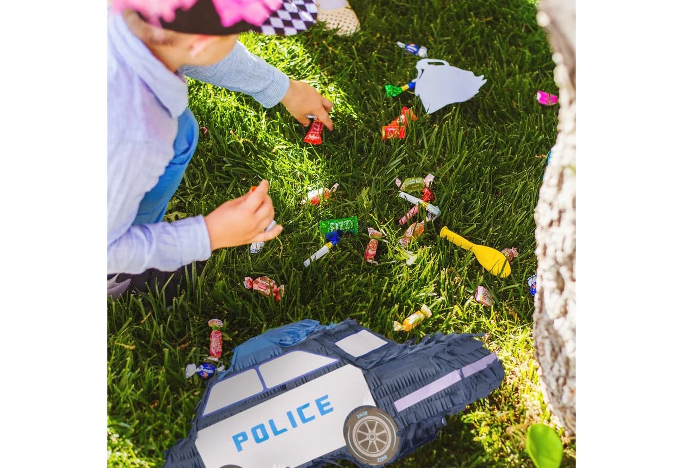 relaxdays Piñata Polizei mit Schlagstock & Maske - Bild 3