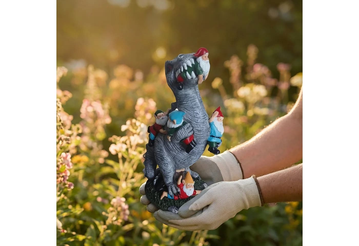 relaxdays Gartenfigur T-Rex frisst Gartenzwerge Bunt