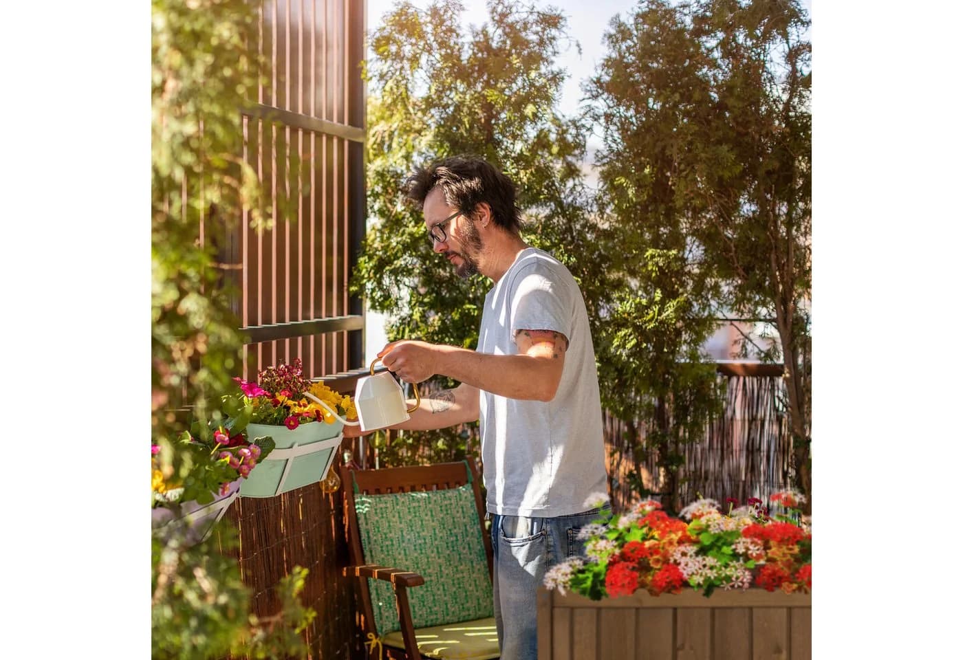 relaxdays Hochbeet aus Tannenholz Schwarz mit Ablage - Bild 5