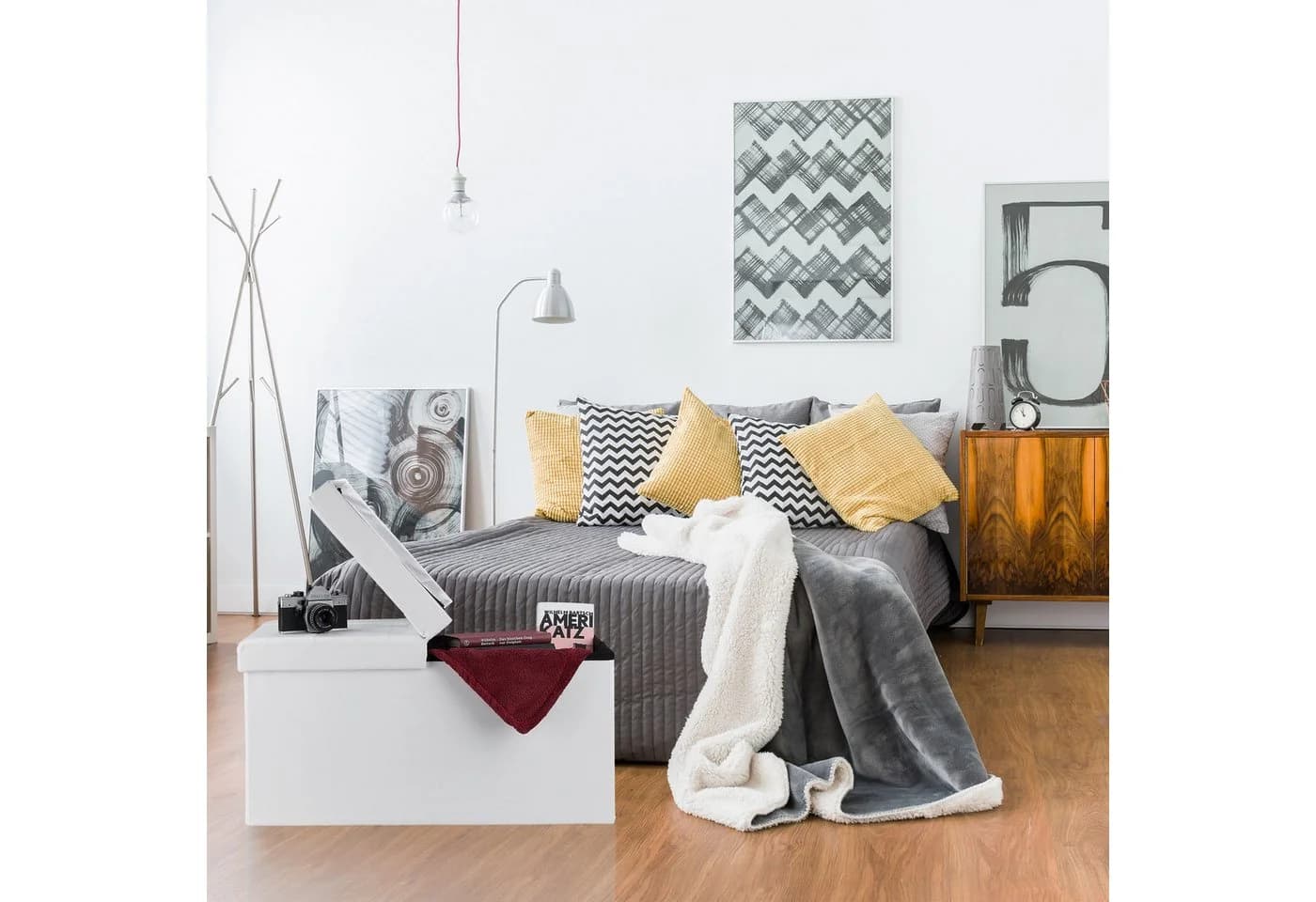 relaxdays Sitzbank weiß Kunstleder mit klappbarem Deckel