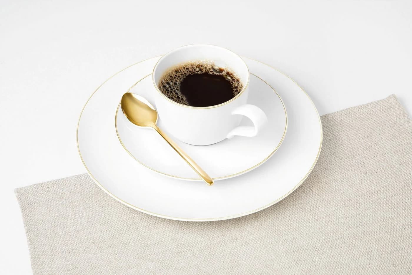 Seltmann Weiden Liberty Tasse Goldrand Weiß Gold Porzellan
