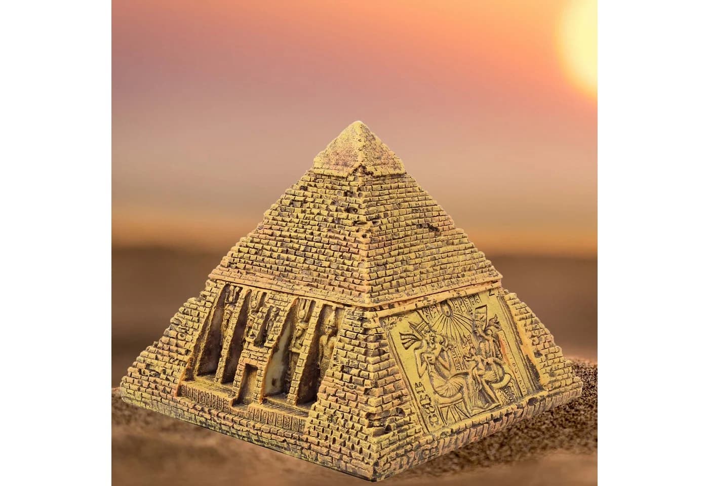 MystiCalls Dekofigur Pyramide Goldfarben Polyresin