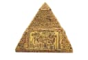 MystiCalls Dekofigur Pyramide Goldfarben Polyresin Bild 3