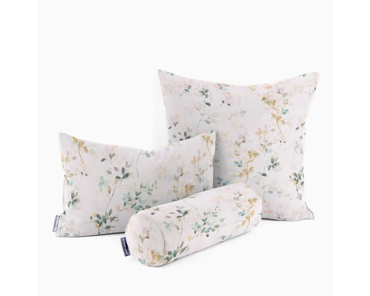 SCHÖNER LEBEN. Kissenhülle Blätterzweige Blüten Weiß Pastell
