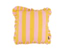 SCHÖNER LEBEN. Dekokissen Summer Stripes mit Rüschenrand gelb rosa Bild 2