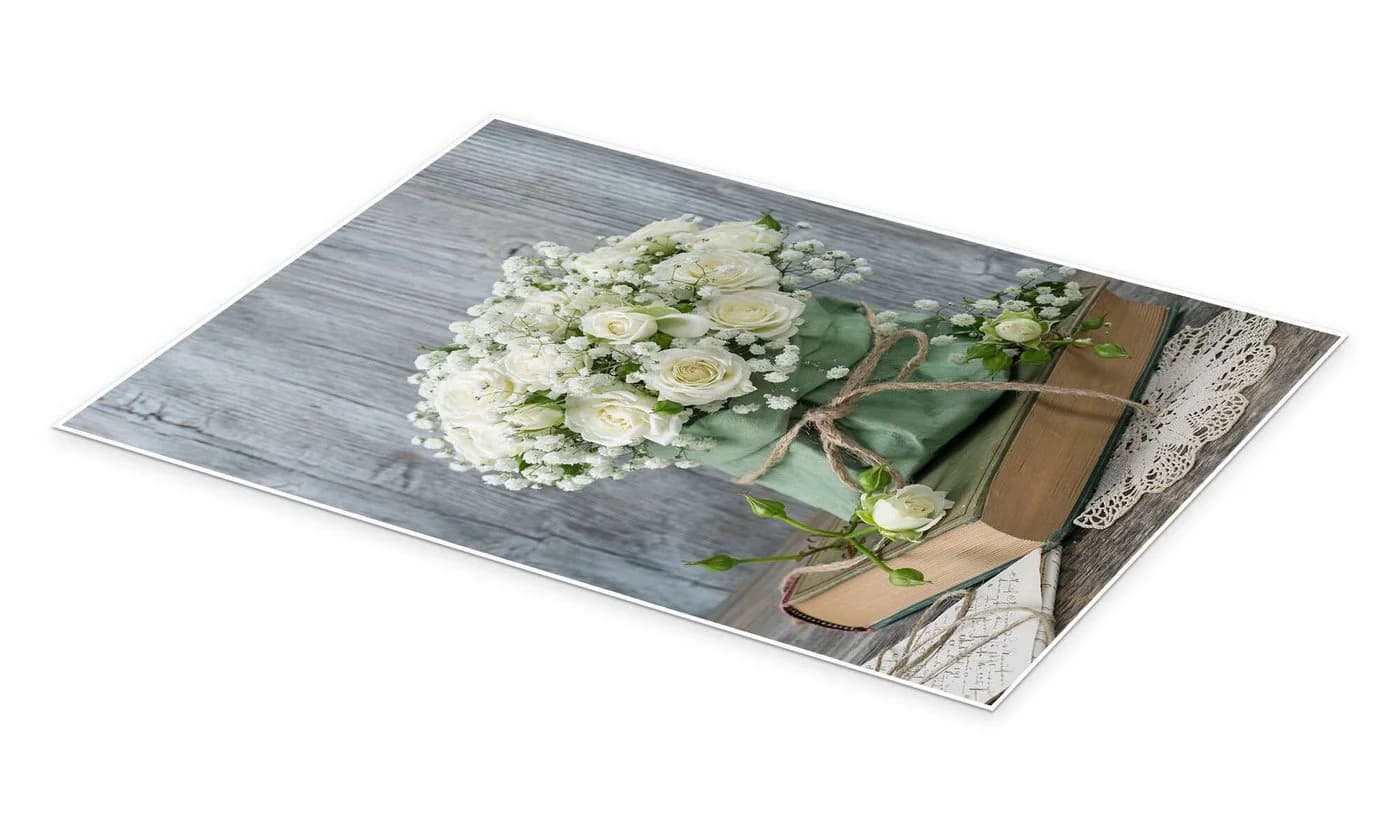 Posterlounge Wandbild Weiße Rosen und ein Buch