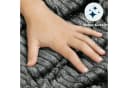 Beautissu Elisa Sherpa Kuscheldecke Anthrazit Glitzereffekt Bild 4