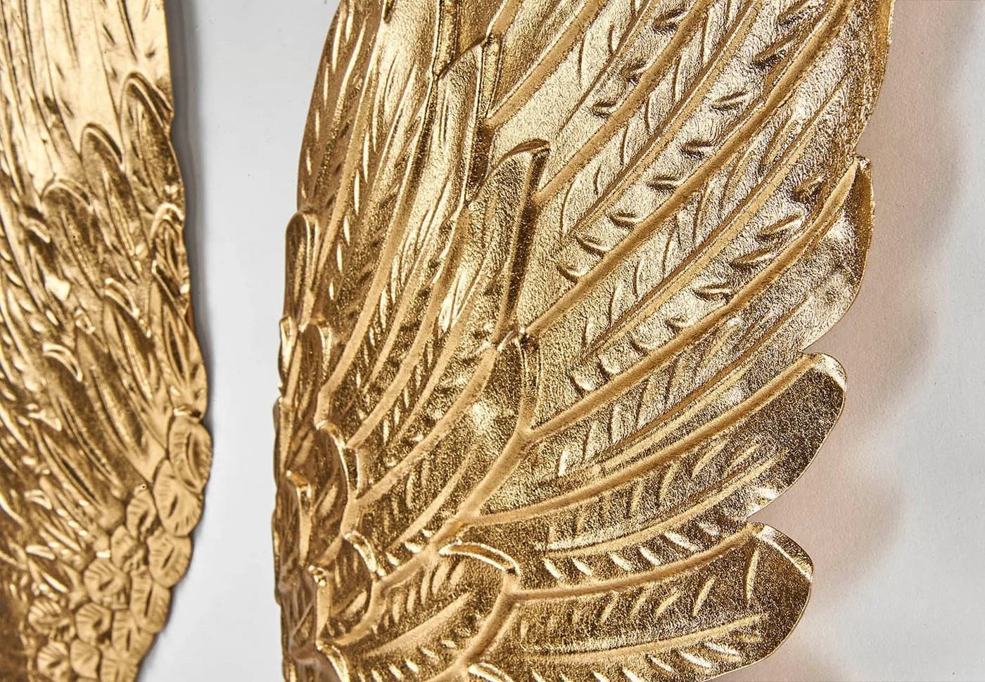 Kobolo Wanddeko Set ANGELO Engelsflügel Metall Gold 2 Stk 3D Look - Bild 4