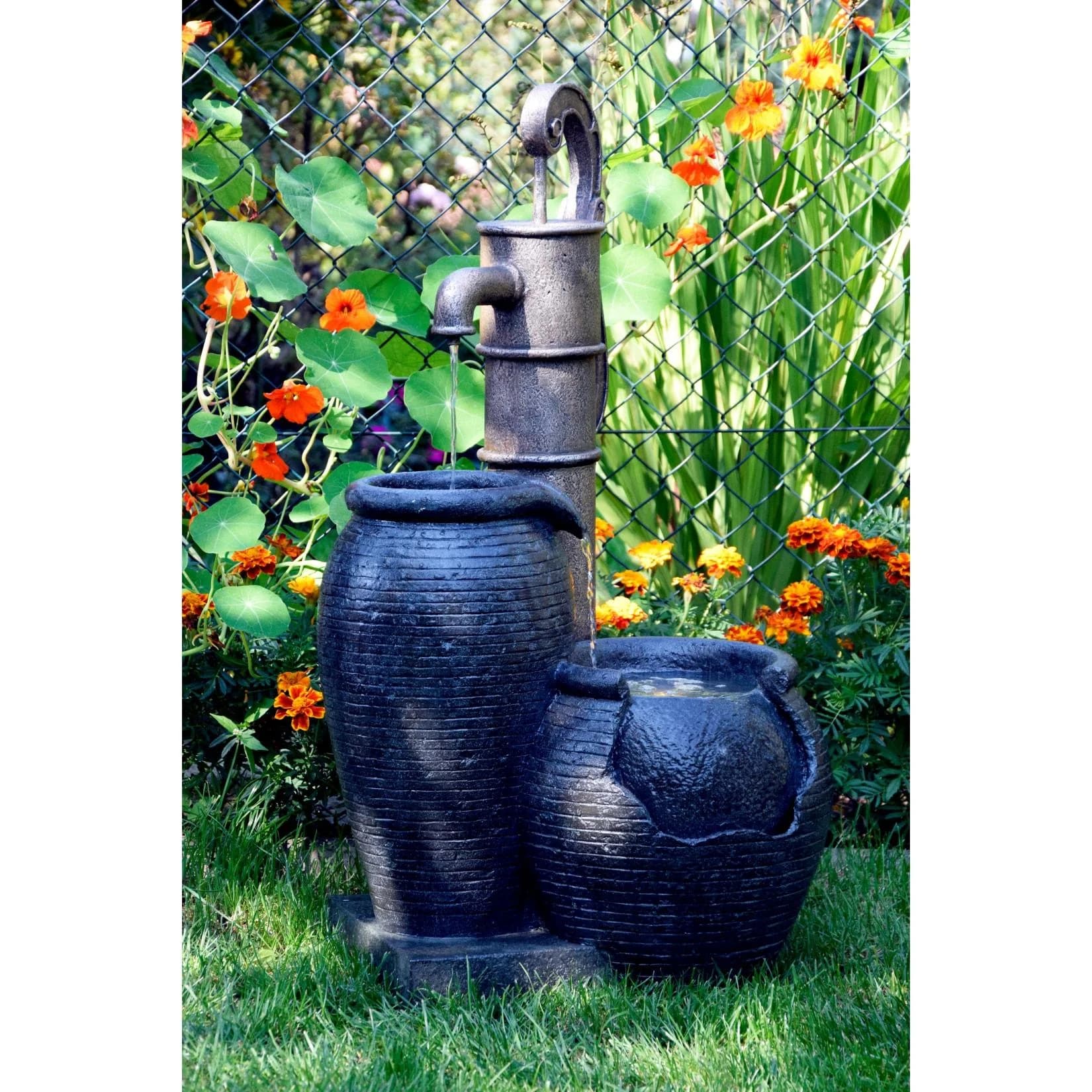 Dobar Design-Gartenbrunnen mit Handpumpe - Moderner Brunnen für Innen & Außen