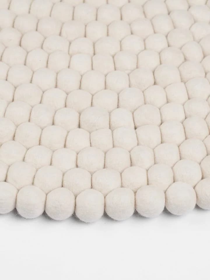 myfelt Wollteppich Linéa Filzkugelteppich 100% Schurwolle Weiss - Bild 5