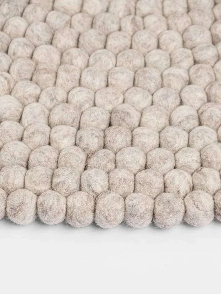 Myfelt Wollteppich Béla Filzkugelteppich 100% Schurwolle