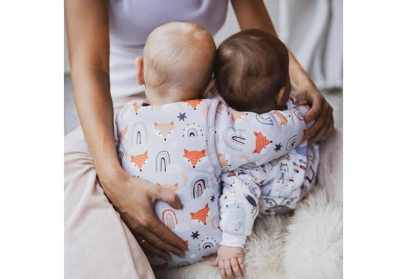 TupTam Babyschlafsack mit Beinen und Ärmeln 2.5 TOG Grau Orange - Bild 4