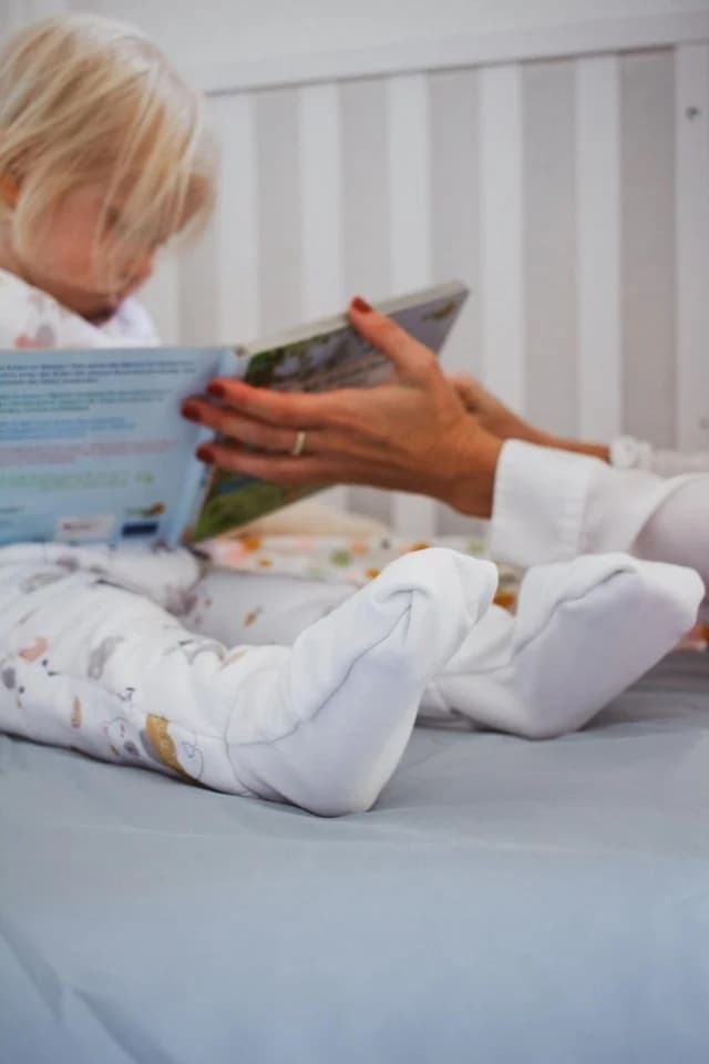 TupTam Babyschlafsack Ganzjahresschlafsack mit Beinen 2,5 TOG Unisex Bunt - Bild 5