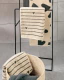 Cawö Duschtuch Heart Beats Line Frottee Schwarz 70x140 cm Bild 4