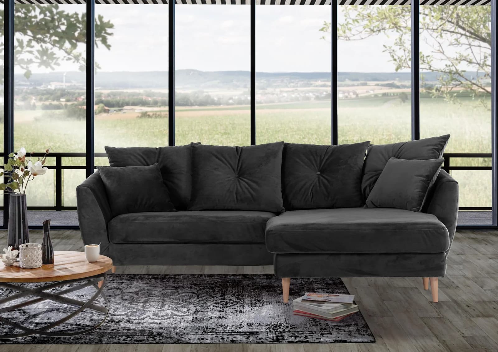 Ecksofa GUTMANN FACTORY Schwarz mit Hocker Samtoptik