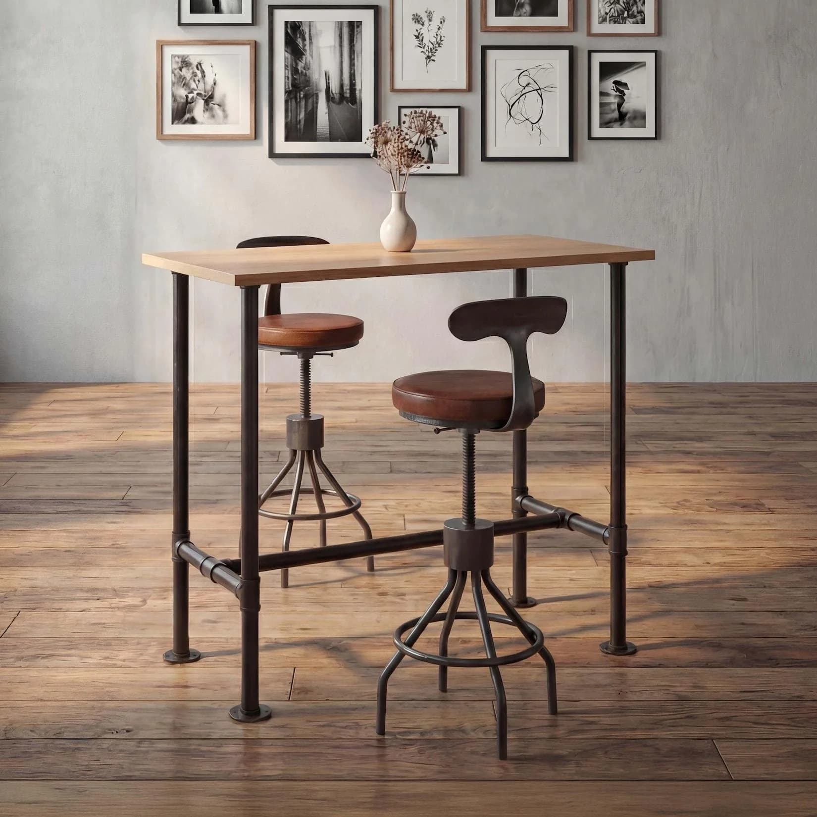 Bartisch und Barhocker im Industrial-Stil