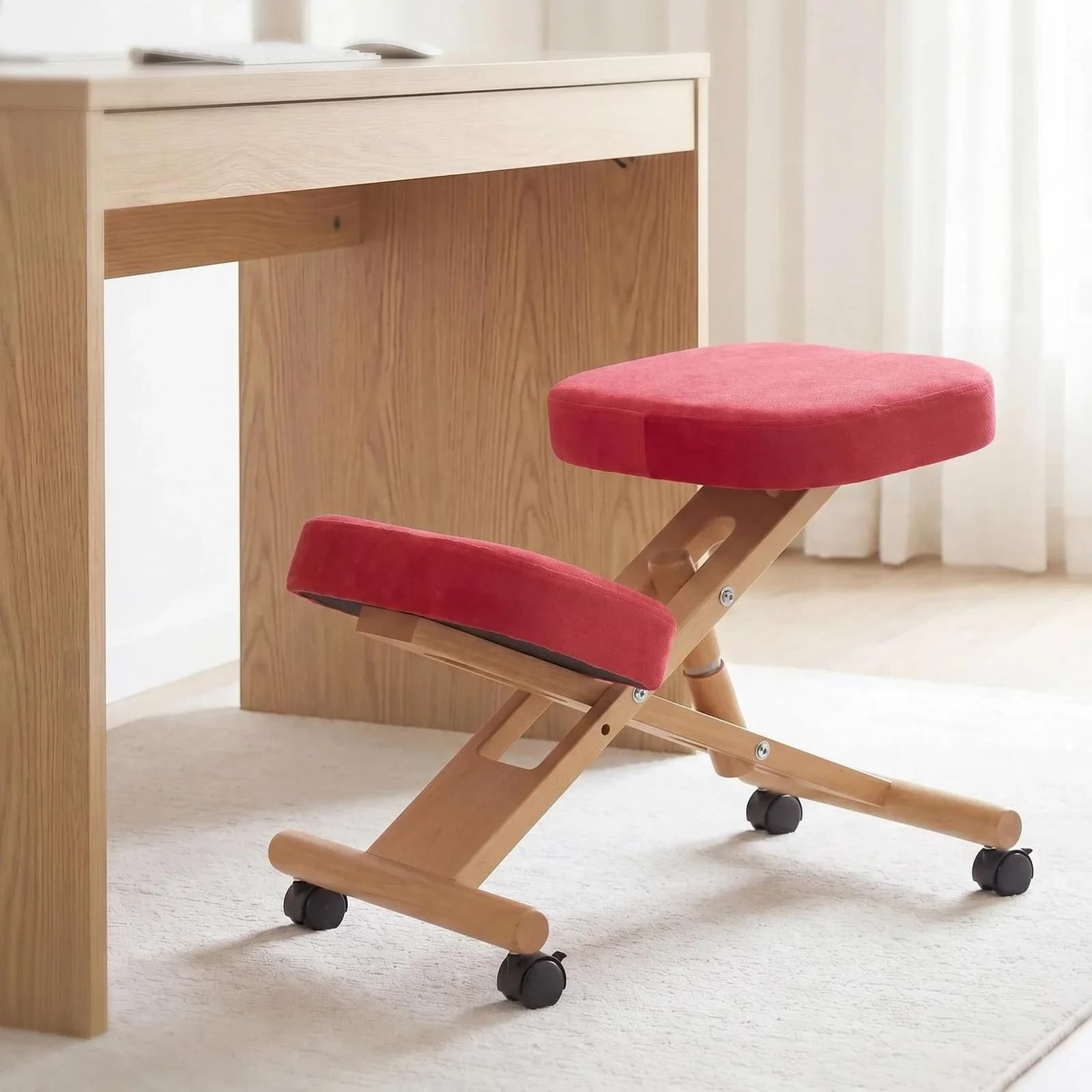 MCW Kniestuhl MCW-Q46 höhenverstellbar mit Rollen rot