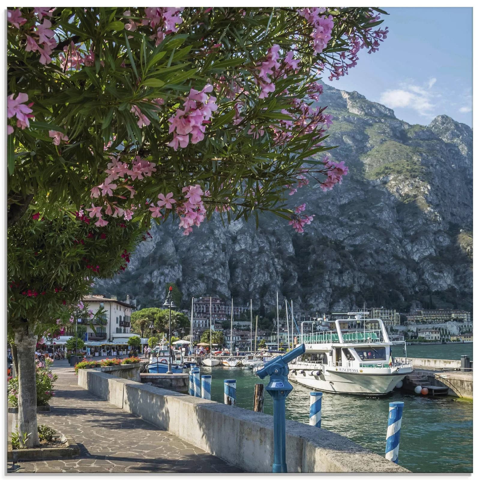 ARTLAND Glasbild Gardasee Hafen Limone sul Garda II Bunt 30x30 cm