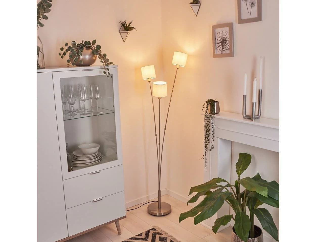 hofstein Stehlampe Costa Nickel-Matt Weiß 3xE14
