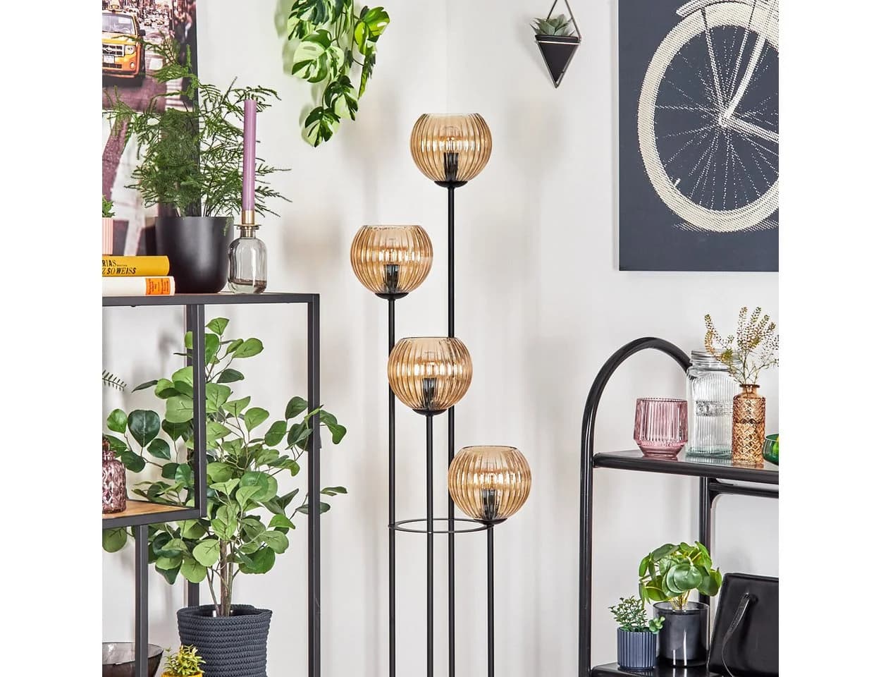 hofstein Stehlampe Retro Design Schwarz/Natur Bernsteinfarben E14
