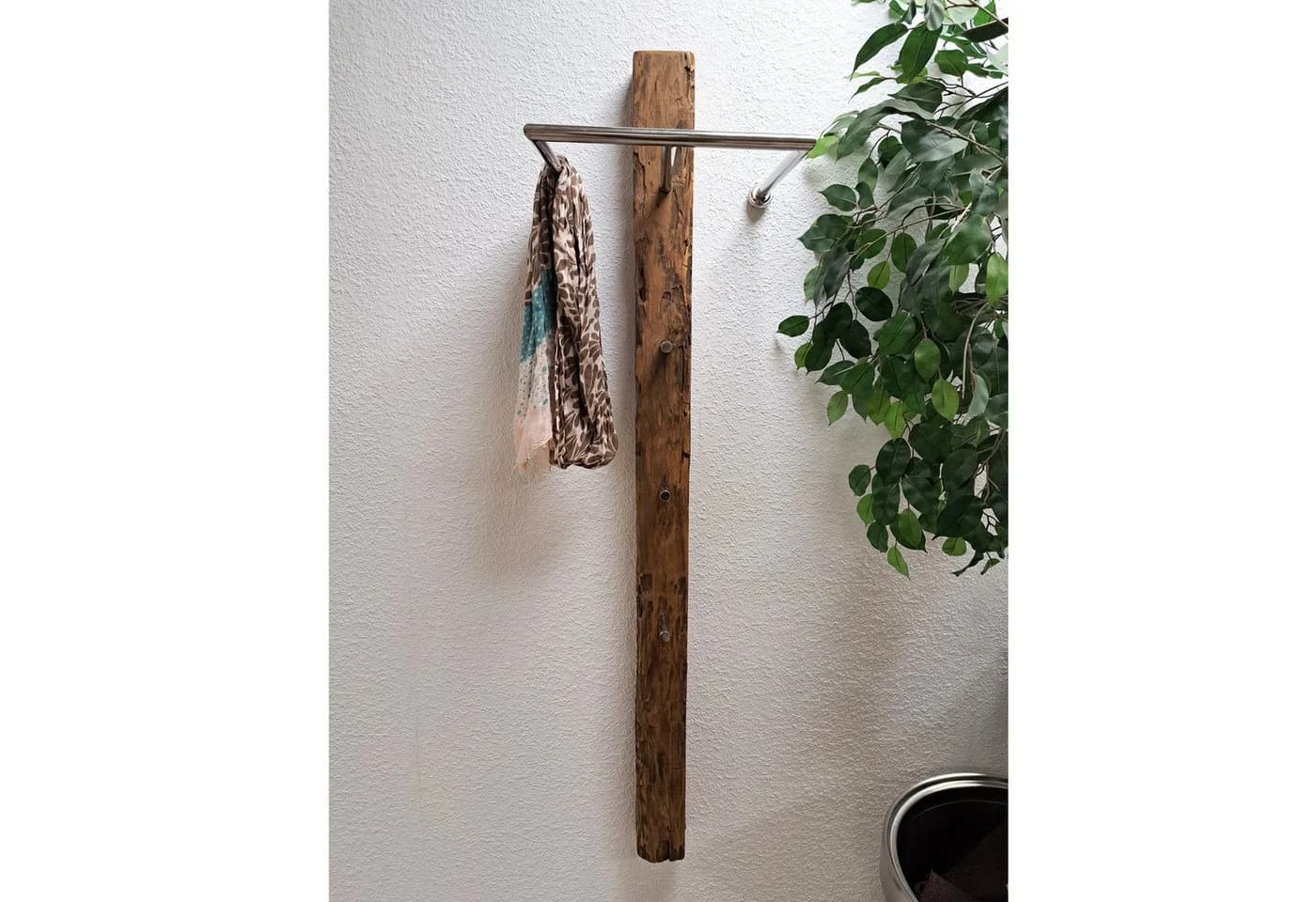 Möbel Akut Wandgarderobe Teakholz Natur mit Haken - Bild 2