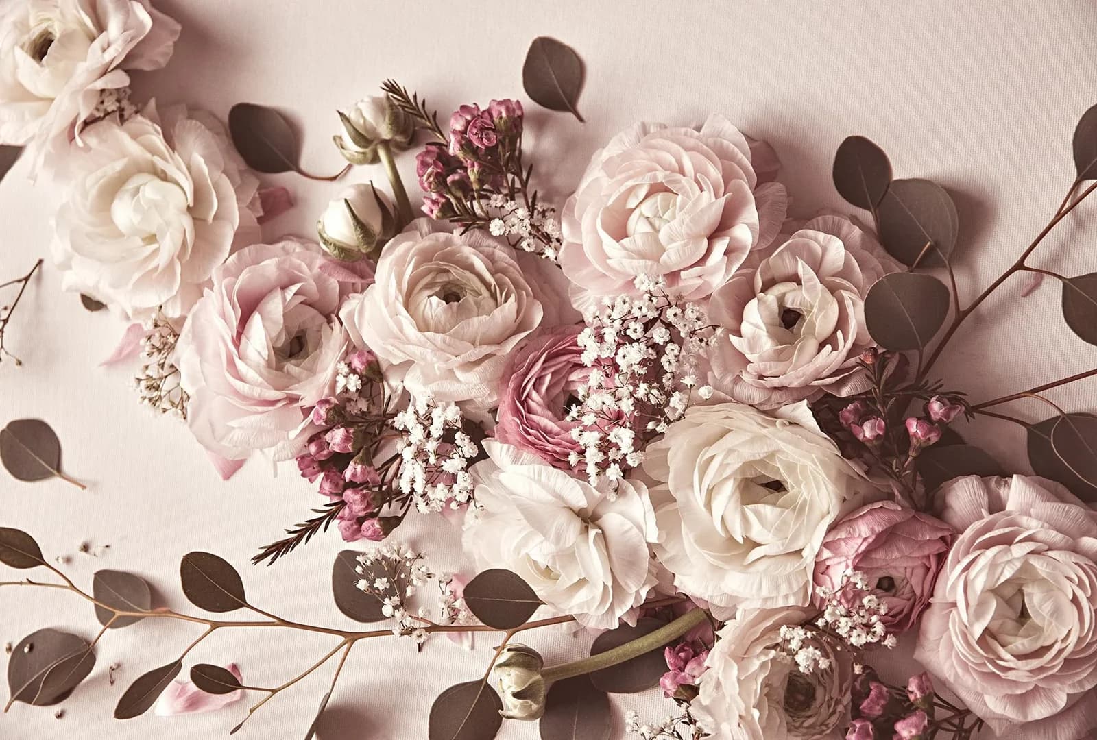 Livingwalls Fototapete ARTist Flat Lay Flower Beige/Rosa Vlies
