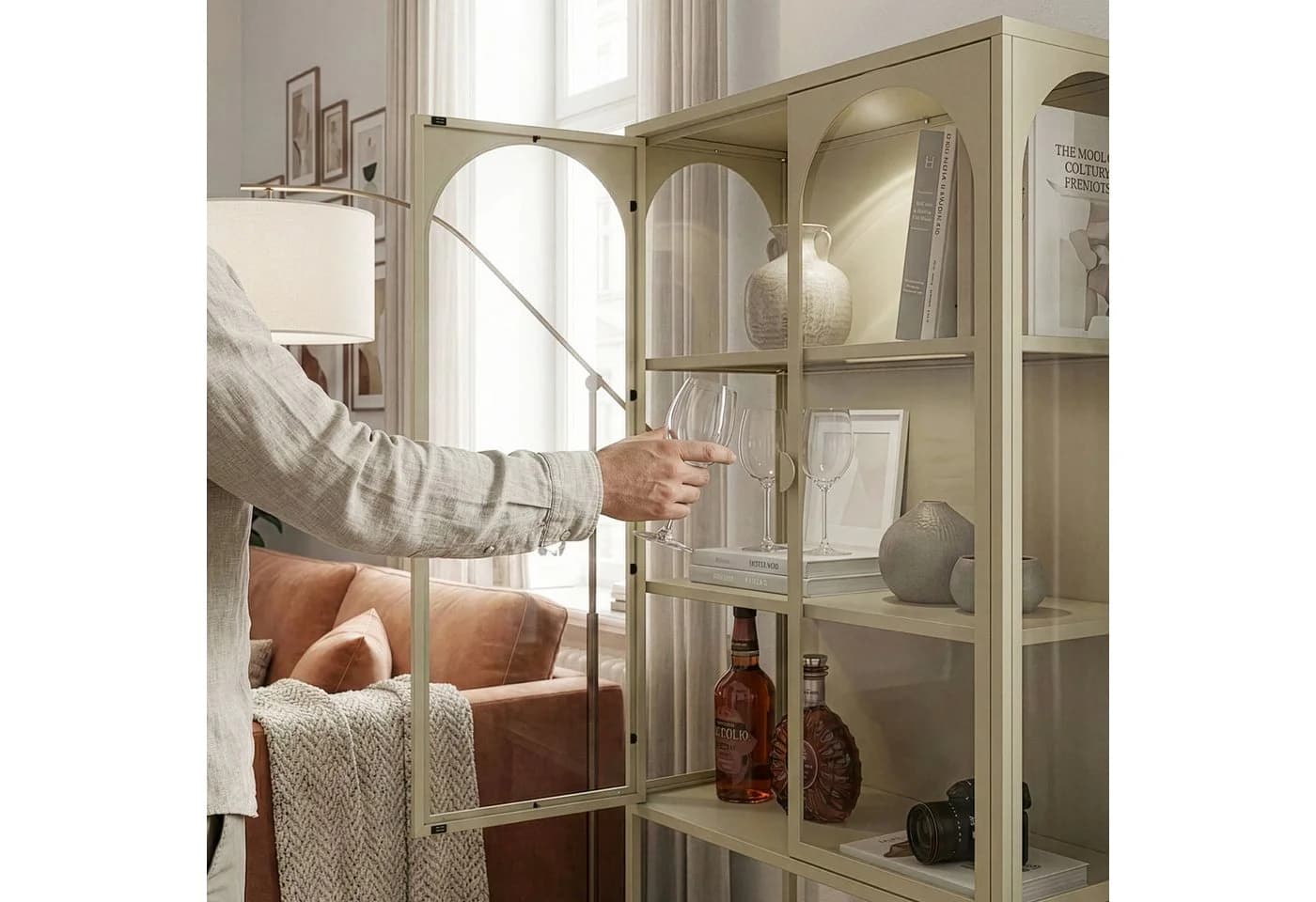 en.casa Standvitrine Klippestad Stahl Glastüren beige - Bild 5