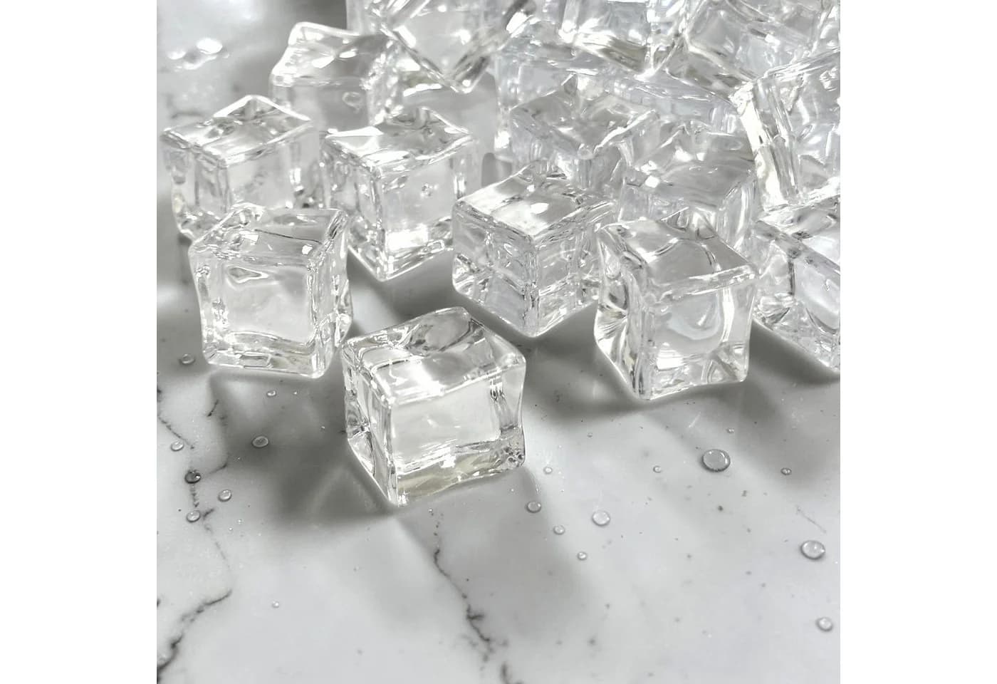 naninoa Deko-Eiswürfel Kunststoff Transparent 24mm 1 Liter