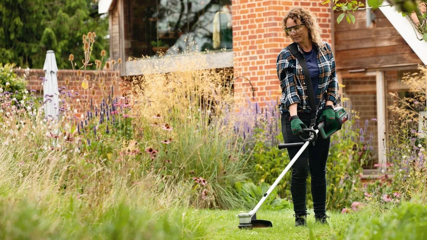 Bosch Akku-Rasentrimmer AdvancedGrassCut 36V-33 mit 36V/2,0Ah Akku