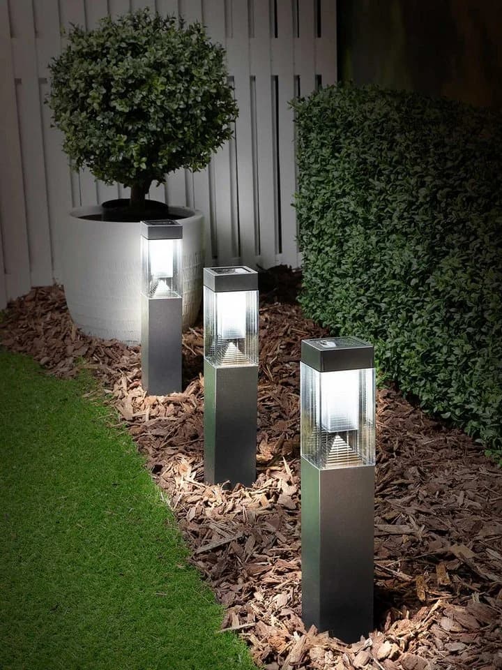 Grundig LED Solarleuchte mit Dämmerungsautomatik und Bodenspieß - Bild 5