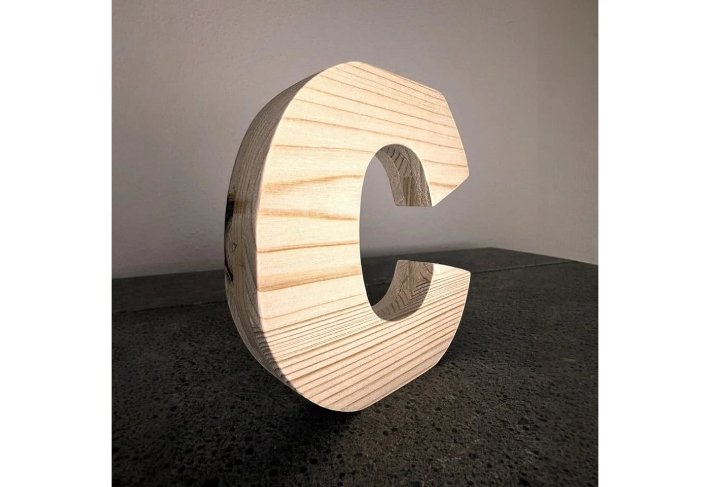 Zayno Deko-Buchstabe "C" aus massivem Fichtenholz - Bild 1