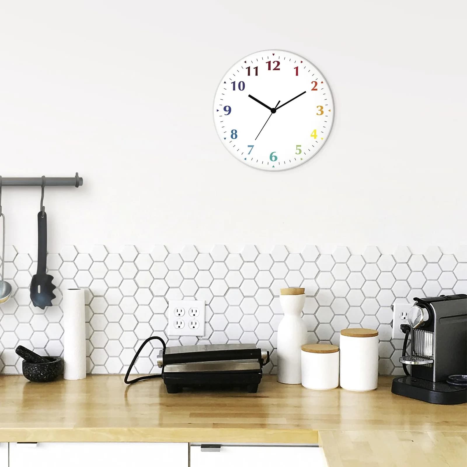 ARTLAND Wanduhr Trendfarben Weiß-Bunt Glas Lautlos