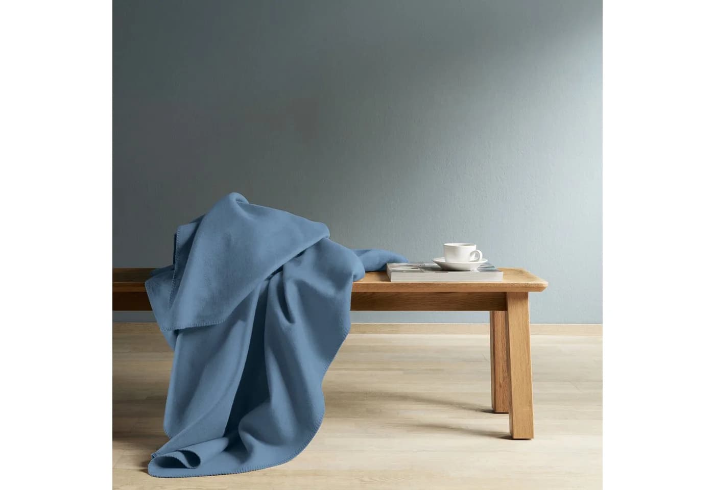 Erwin Müller Wohndecke "Brescia" Baumwolle Uni Jeansblau - Bild 5