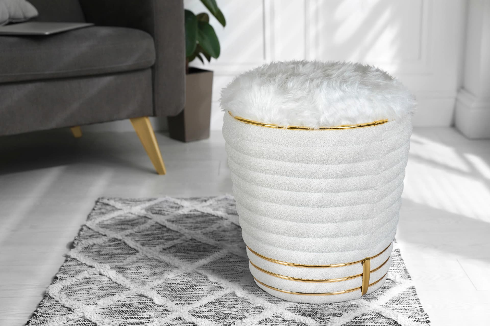 KAYOOM Hocker Doric Sitzhocker Weiß Gold Bouclé