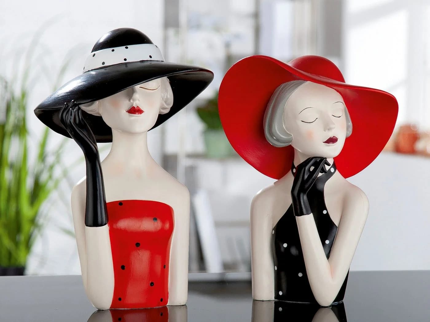 GILDE Dekofigur Lady mit rotem Hut Rot Schwarz Kunstharz - Bild 2