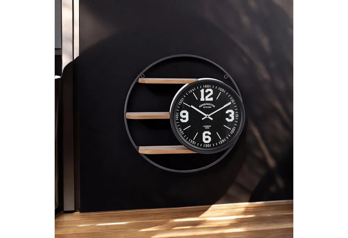 Wanduhr aus Metall und Holz in klassischem Design - Bild 5