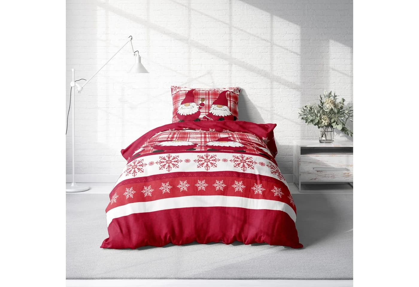 One Home Bettwäsche Winter Thermofleece, Fleece, 4 teilig, Wichtel rot