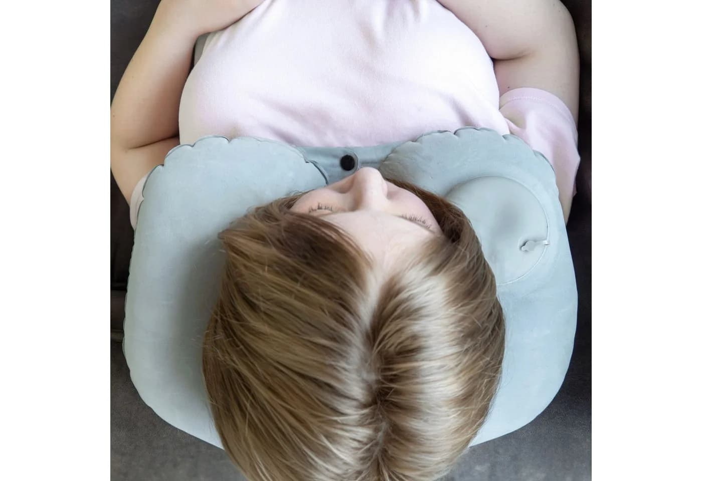 Intirilife Reisekissen Aufblasbar Grau Ergonomisches Nackenhörnchen - Bild 4