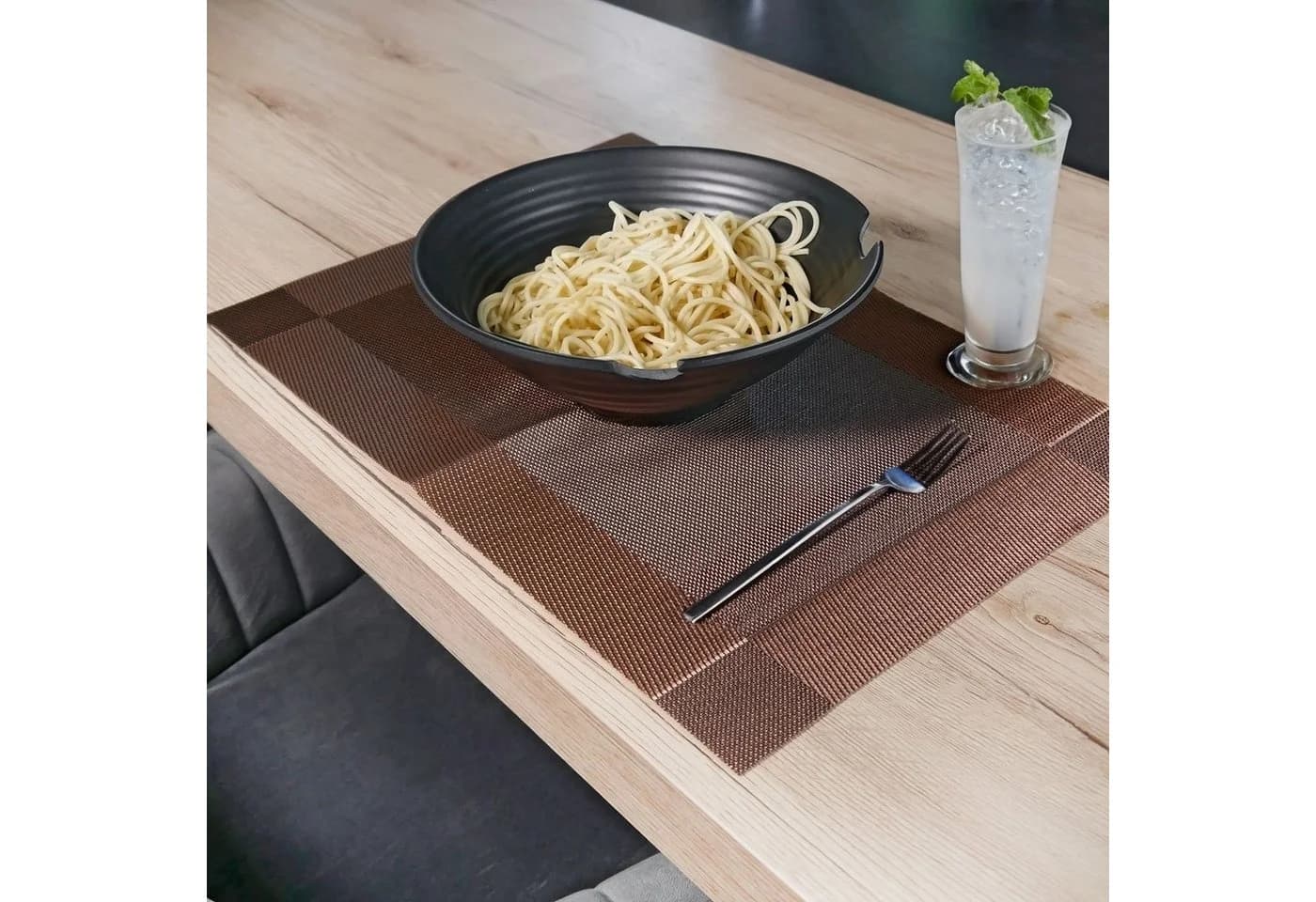 Intirilife Platzset 6-tlg. Braun PVC abwischbar hitzebeständig - Bild 4