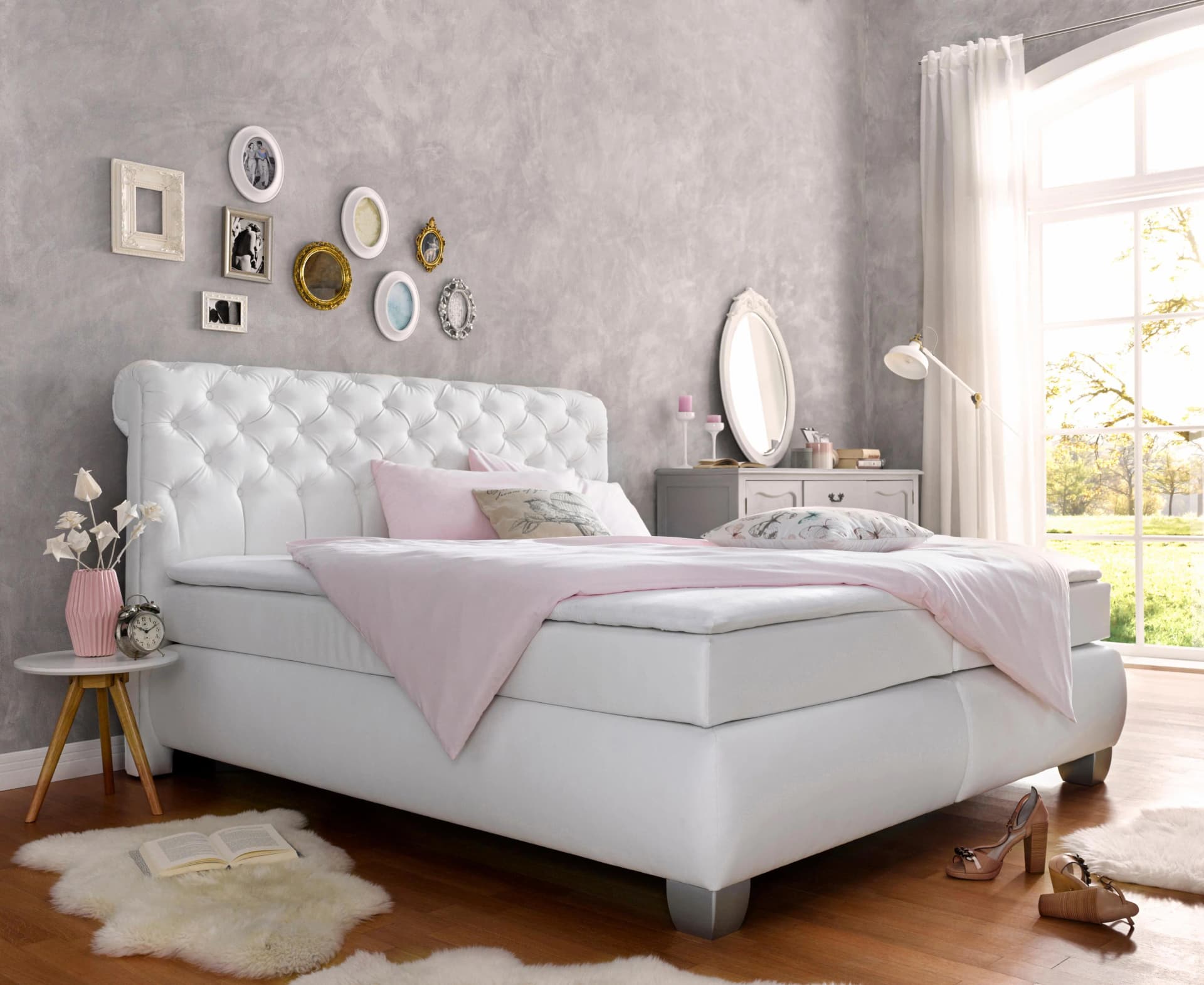 Boxspringbett HAPO Weiß Kunstleder Chesterfield 214x230 cm