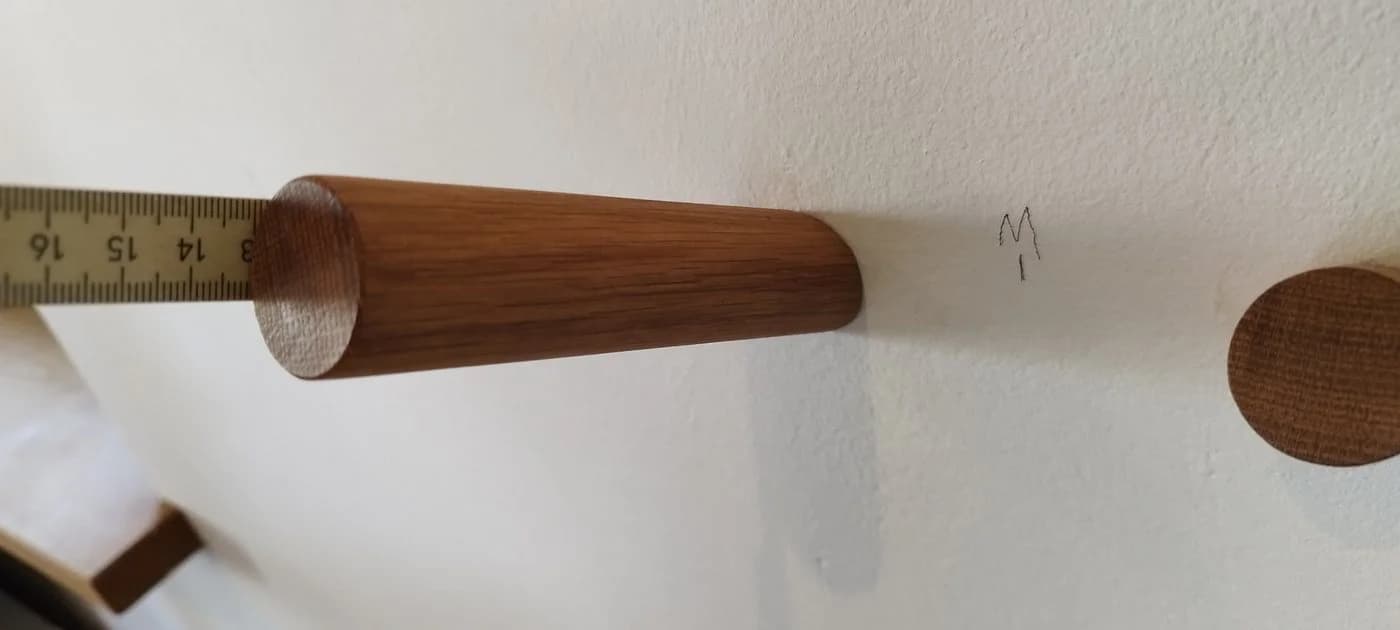 Eli Garderobenhaken aus massivem Eichenholz - Runde Form - Bild 4