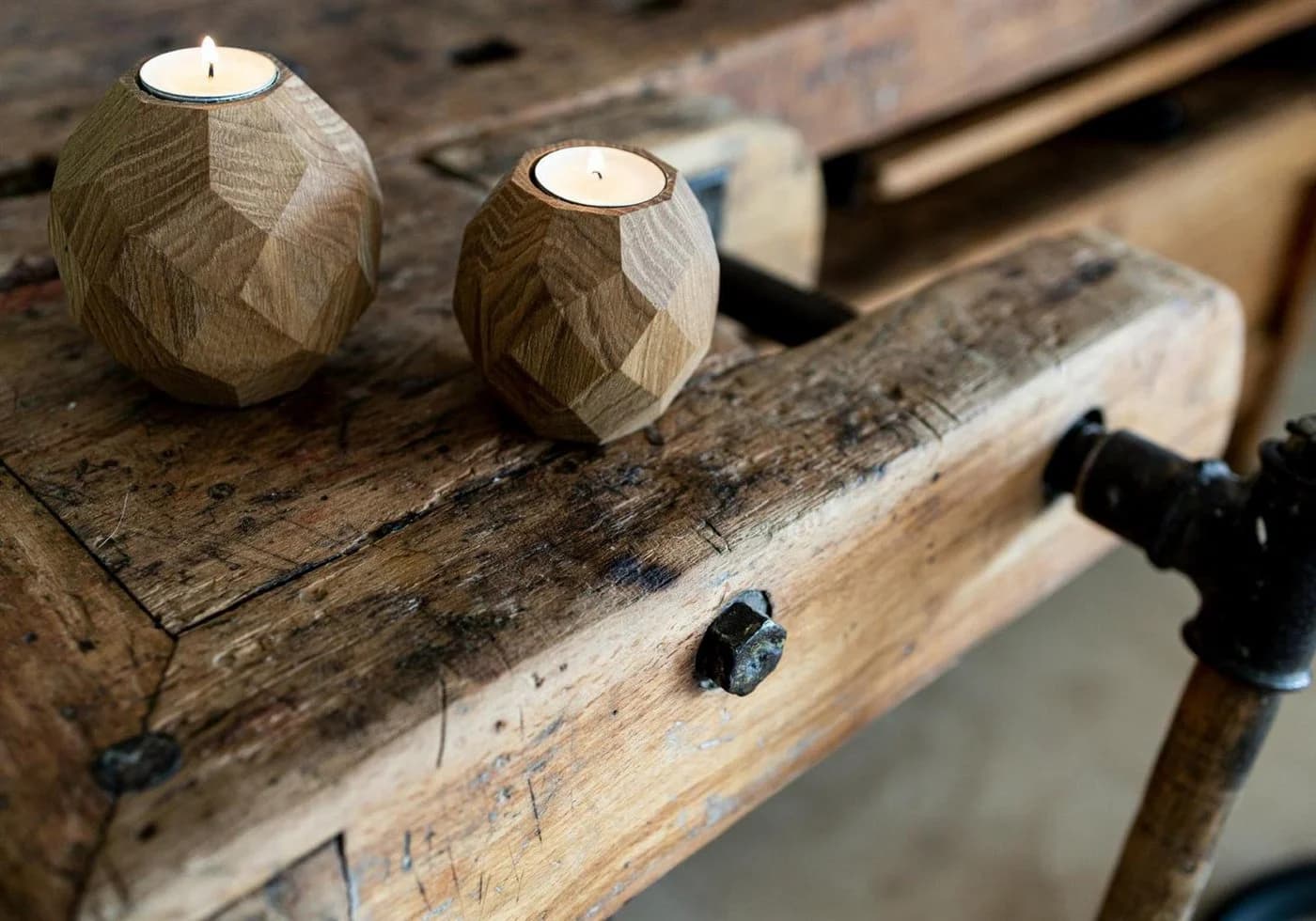 Holz Frank Teelichthalter Set aus geölter Eiche – Kugeln im Diamantschliff
