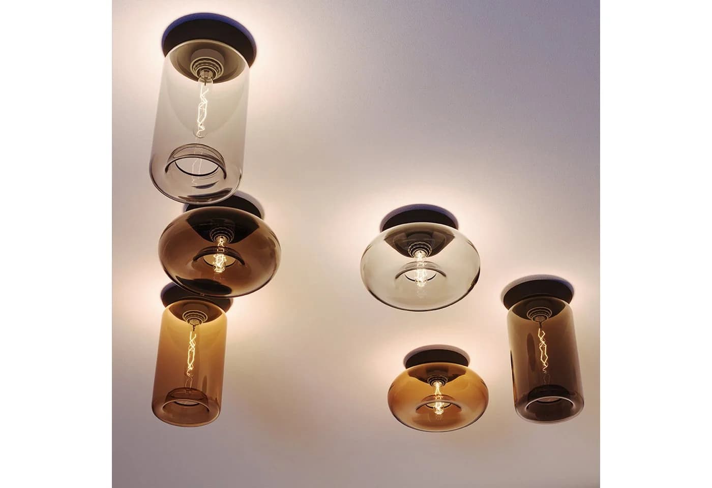 s.luce Cruet Wand- und Deckenleuchte Up & Low Amber Schwarz