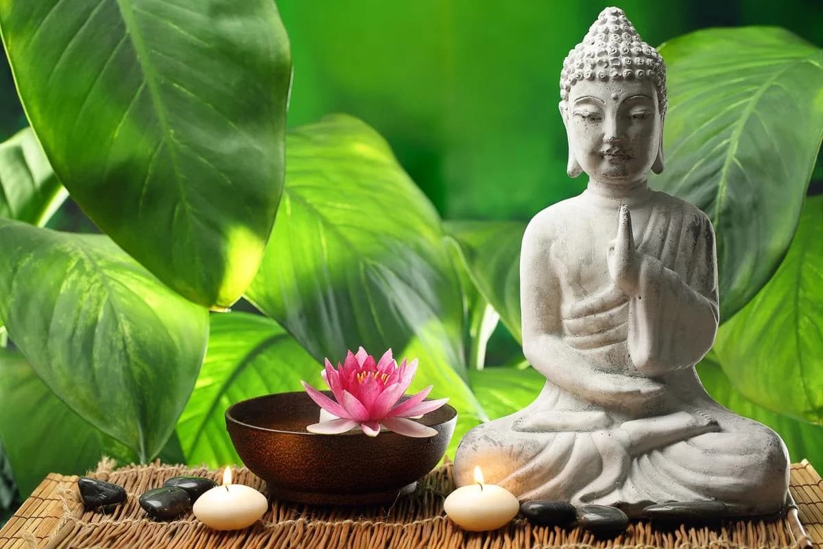 Fototapete PAPERMOON Buddha in der Meditation - Vlies