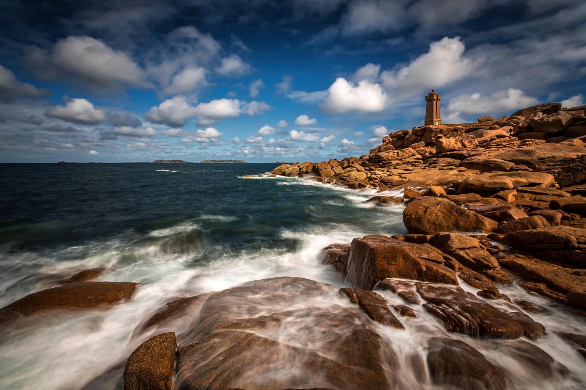 PAPERMOON Fototapete Le Phare de Ploumanac'h Vlies Bunt