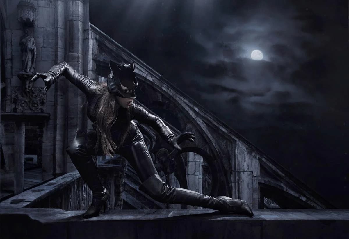 PAPERMOON Fototapete Cat Woman Superheldin II bunt Vlies