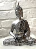 MF Buddhafigur Silber mit Teelichthalter und Glitzer-Verzierung Bild 4