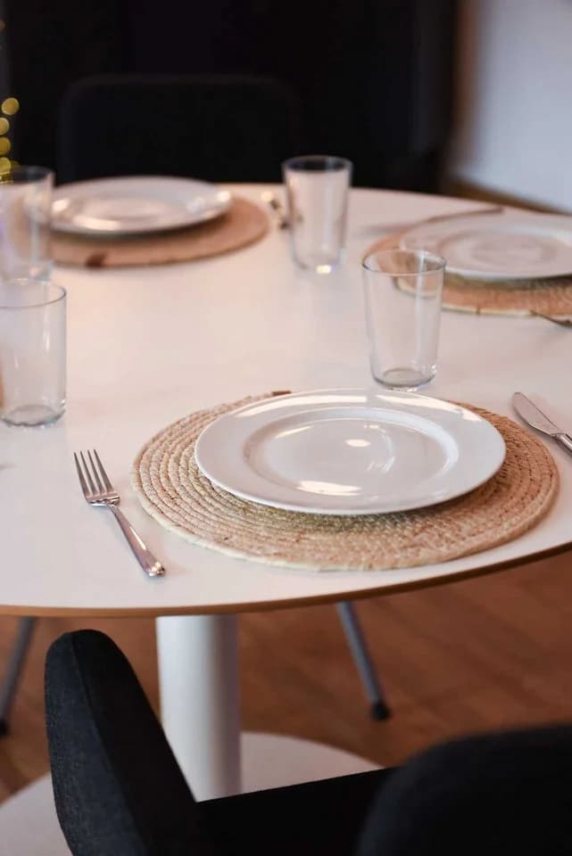 VIVANNO Platzset Maisblatt ILANA Rund Natur Geflochten 4er Set - Bild 4