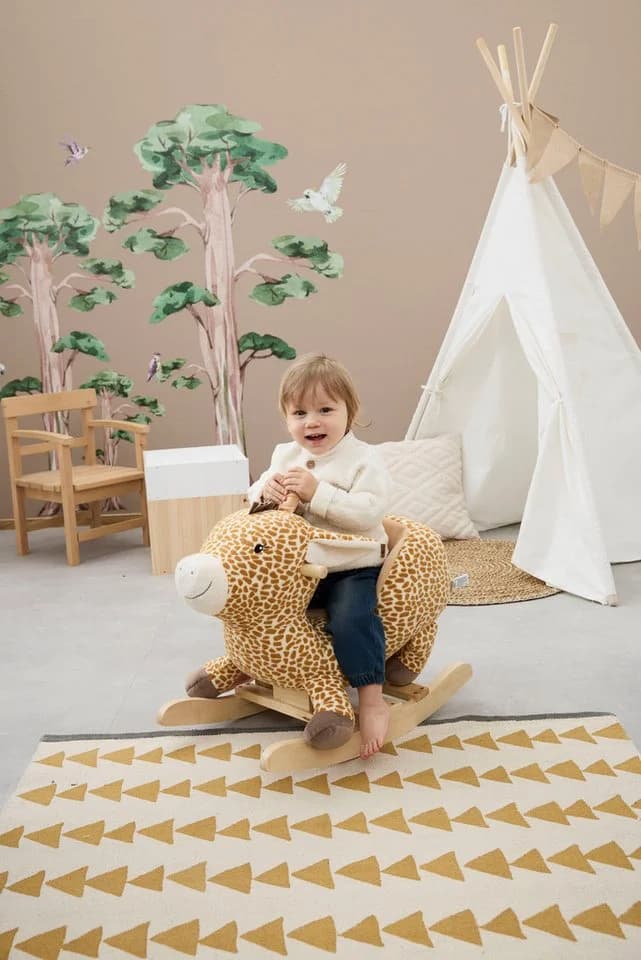 Sterntaler® Schaukeltier Giraffe Kaya Braun