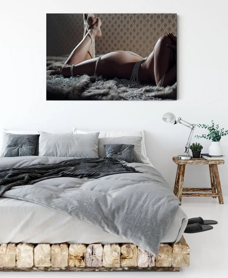 Pixxprint Leinwandbild Nackte Frau in Perlen Eingewickelt 120x80 cm - Bild 3